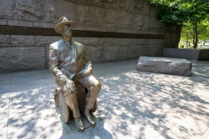 famous wheelchair users - Franklin D Roosevelt