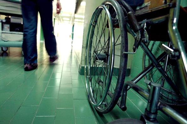https://www.redmanpowerchair.com/wp-content/uploads/2021/06/do-wheelchairs-have-a-weight-limit.jpg